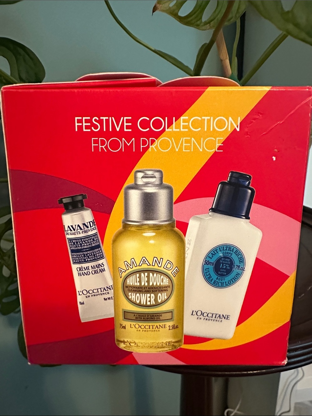 L'OCCITANE Festive Collection Gift Set